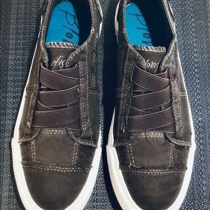 Blowfish Malibu Casual Frayed Canvas Sneakers 8